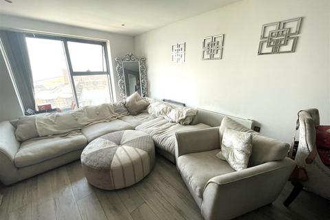 2 bedroom apartment for sale, William Jessop Way, Liverpool L3