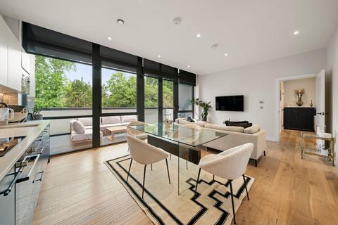 1 bedroom flat for sale, Littleworth Road, Esher, KT10