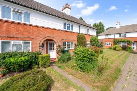 2 bedroom terraced house for sale, Chapel Road, Tadworth KT20