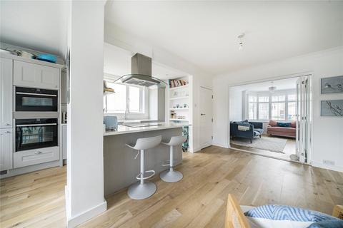 45 Cheyne Hill, Surbiton, KT5 8BL