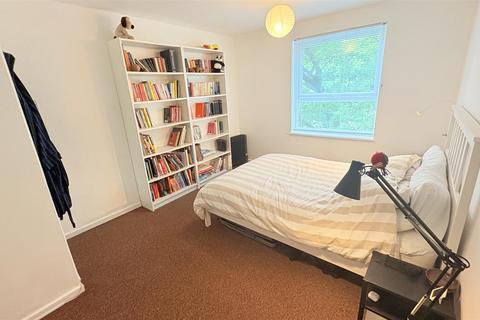 1 bedroom flat for sale, Wake Green Park, Birmingham B13