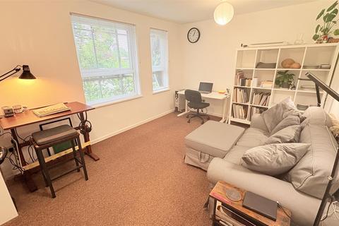 1 bedroom flat for sale, Wake Green Park, Birmingham B13