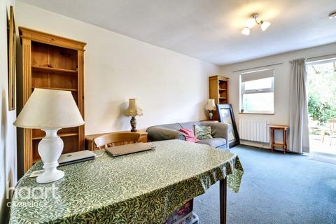 2 bedroom terraced house for sale, Charles Street, Cambridge