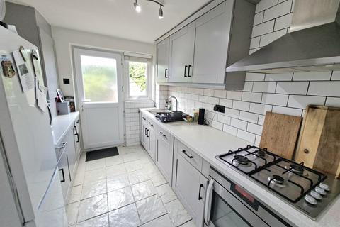 12 Birch Tree Road, Stocksbridge, Sheffield, S36 1GN