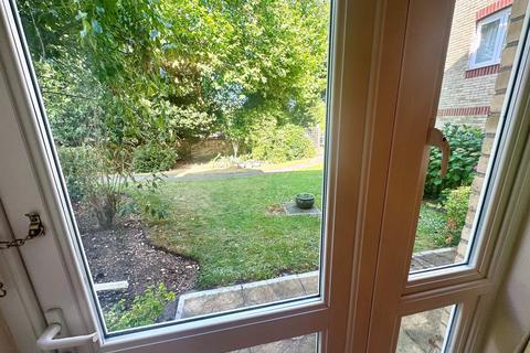 1 bedroom flat for sale, George Street, Huntingdon, PE29