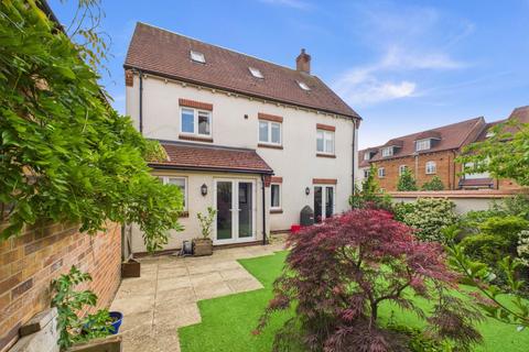 5 bedroom detached house for sale, Cotts Field, Haddenham