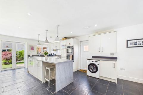 5 bedroom detached house for sale, Cotts Field, Haddenham