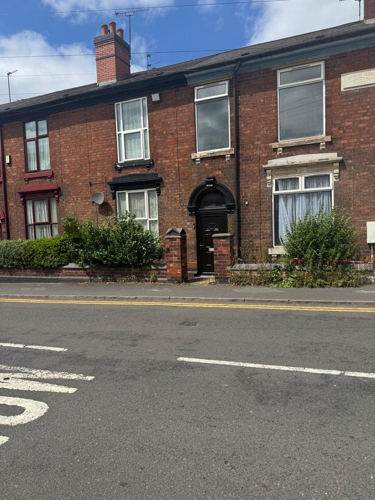 3-Bedroom terraced house to let B68