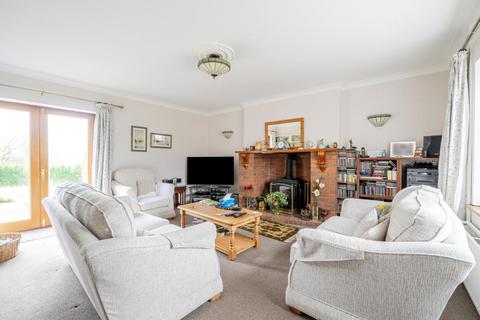 4 bedroom detached house for sale, Oakwood Close,  Crossgates,  Llandrindod Wells,  LD1