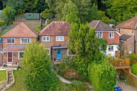 4 bedroom detached house for sale, Cherry Tree Avenue, Haslemere, Surrey, GU27