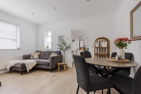45 South View, Broughton, Brigg, DN20 0EJ