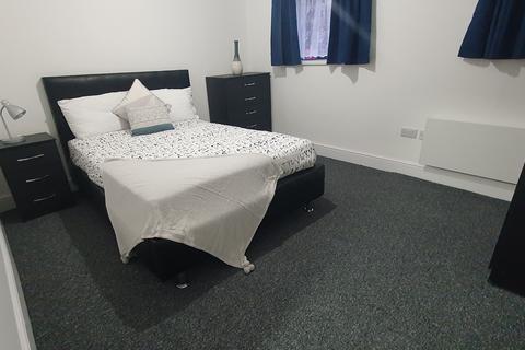 2 bedroom flat to rent, Flat 1,18 Mundy Place