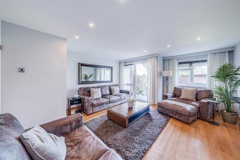 undefined, Alamein Gardens, Dartford