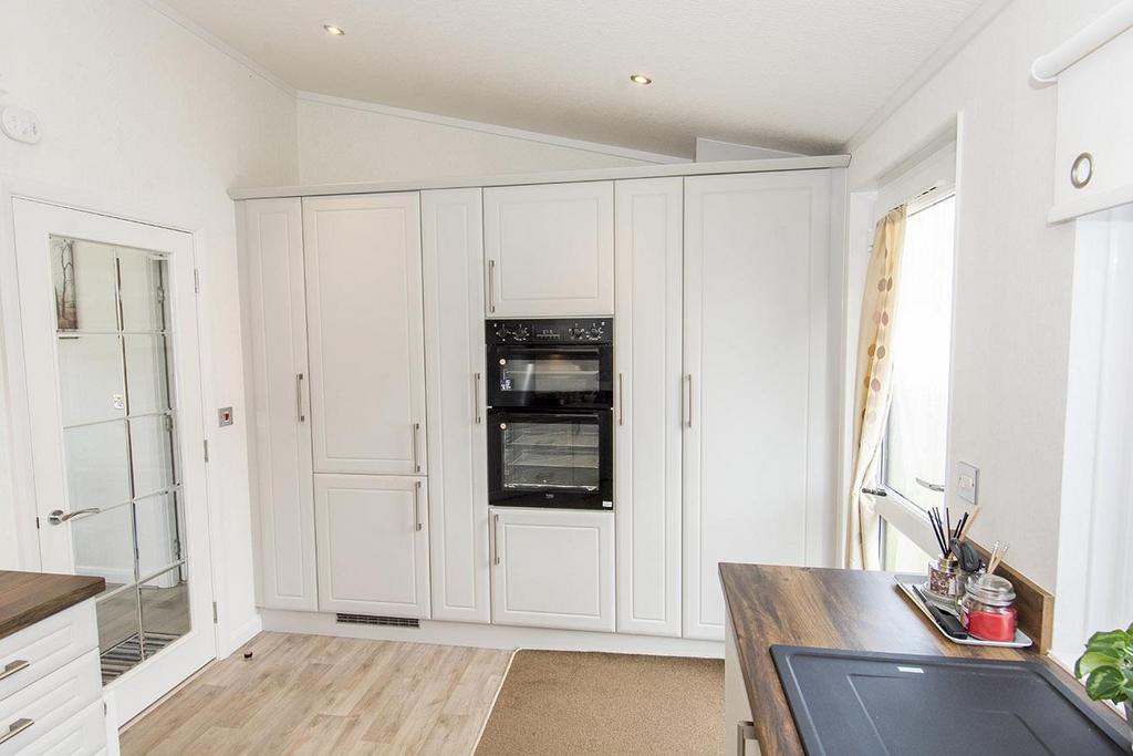 Kitchen Photo Two