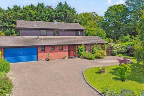5 bedroom detached house for sale, Chestnut Drive, Windsor