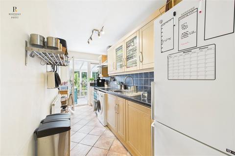 18 Mariette Way, Wallington, SM6 9NL