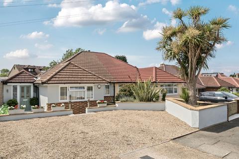 10 Axtaine Road, Orpington, BR5 4HX