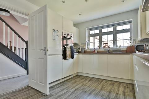 3 bedroom semi-detached house for sale, Driffield, East Riding of Yorkshire YO25
