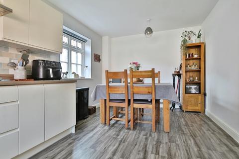 3 bedroom semi-detached house for sale, Driffield, East Riding of Yorkshire YO25