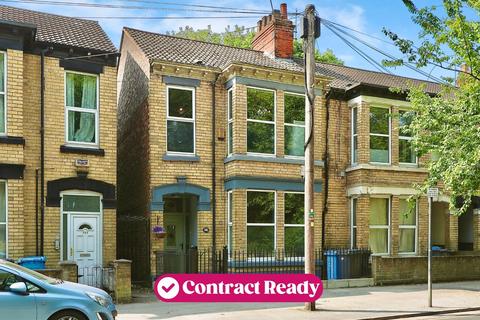4 bedroom end of terrace house for sale, Spring Bank West, Hull, HU3 1LA