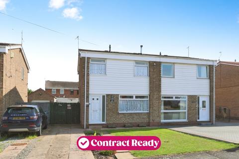 3 bedroom semi-detached house for sale, Downfield Avenue, Hull, HU6 7XE