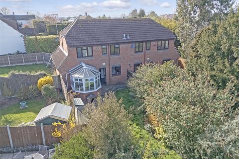 3 bedroom semi-detached house for sale, West Park Avenue, Billericay, Essex, CM12