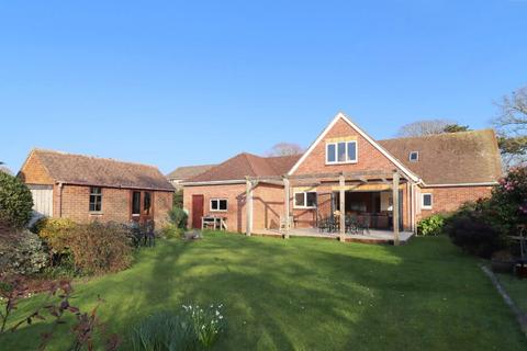 4 bedroom detached house for sale, Staunton Avenue, Hayling Island