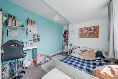 Paham Hillcrest Drive, Llandrindod Wells, LD1 6DG