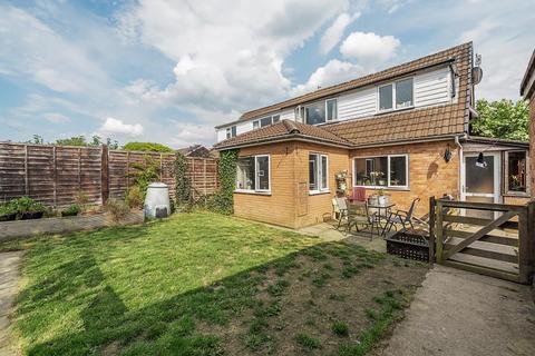 Paham Hillcrest Drive, Llandrindod Wells, LD1 6DG