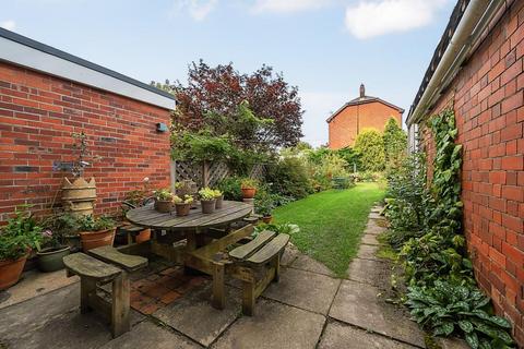 Ty Tredawel Ithon Road, Llandrindod Wells, LD1 6AS