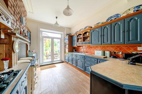 Ty Tredawel Ithon Road, Llandrindod Wells, LD1 6AS