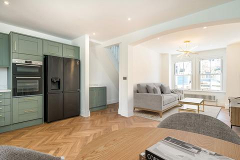3 bedroom terraced house for sale, Victory Road, London SW19