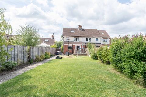 4 bedroom semi-detached house for sale, Hopgrove Lane South, York YO32