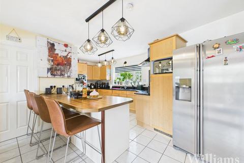 undefined, George Court, Aylesbury HP18