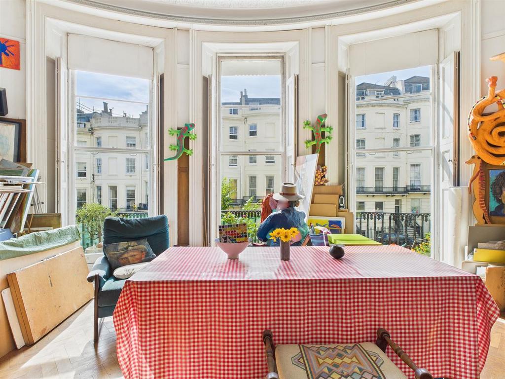 Apartment in Hove, Brunswick - View 3