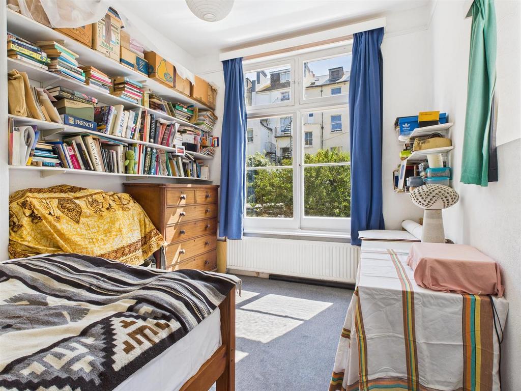 Apartment in Hove, Brunswick - View 5
