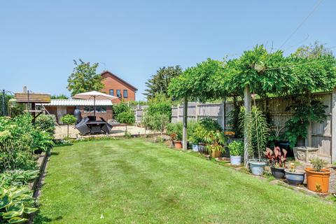 3 bedroom semi-detached house for sale, Badminton Road, Bristol BS16