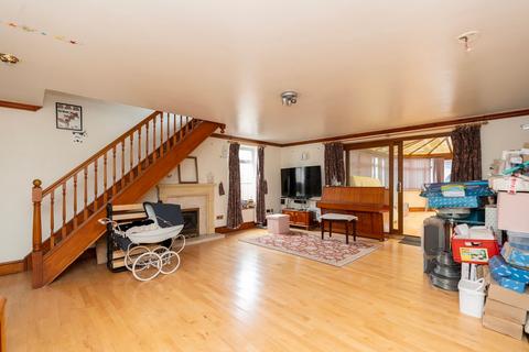2 Allington Garden, Boston, PE21 9DP