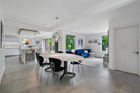5 bedroom detached house for sale, Willowmead Drive, Prestbury, Macclesfield, Cheshire, SK10
