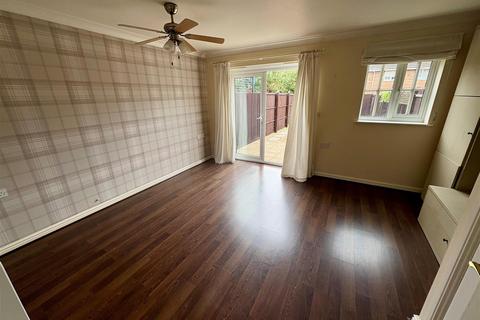 2 bedroom terraced house to rent, Bluebell Close, Andover