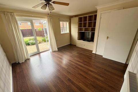 2 bedroom terraced house to rent, Bluebell Close, Andover