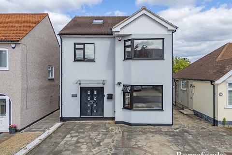5 bedroom detached house for sale, Marshalls Drive, Romford, RM1