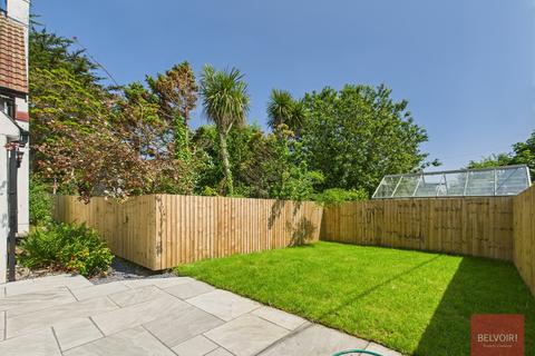 3 bedroom detached house to rent, Southgate Road, Southgate, Swansea, SA3