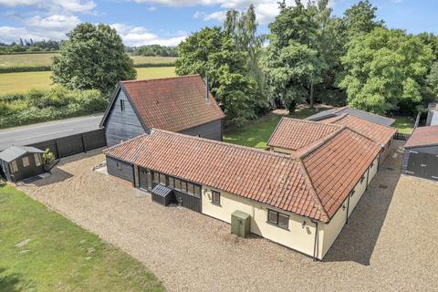 7 bedroom barn conversion to rent, Old Bury Road, Palgrave, Diss