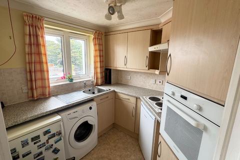 1 bedroom flat for sale, Heathlands Court, Beaulieu Road, Dibden Purlieu, Southampton, Hampshire, SO45