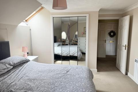 1 bedroom flat for sale, Heathlands Court, Beaulieu Road, Dibden Purlieu, Southampton, Hampshire, SO45