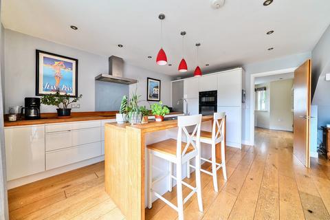 undefined, Elmside, Exeter, EX4 6LR