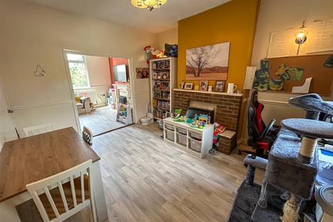 5 Bryn Ucha, New Rhosrobin, Wrexham, LL11 4PL