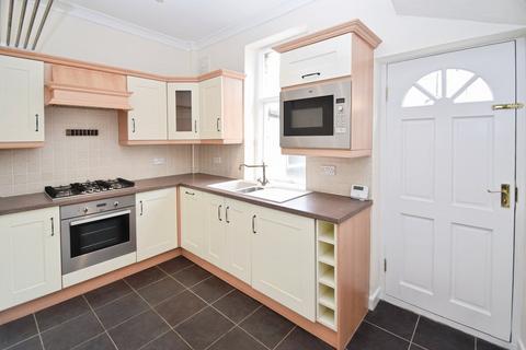2 bedroom terraced house for sale, Whitlam Street, Bradford BD18