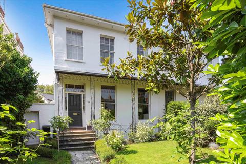 undefined, Prestbury Road, Cheltenham, Gloucestershire, GL52
